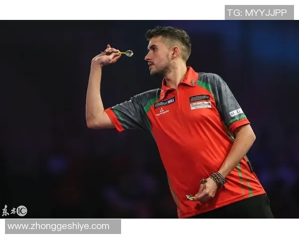 足球明星与飞镖运动的完美结合精彩图片欣赏